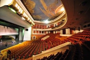 Досуговый центр проведет встречу для любителей театра. Фото: архив, «Вечерняя Москва»