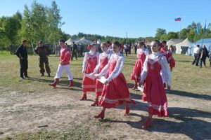 Москвичи посетят более 100 различных мероприятий в День России