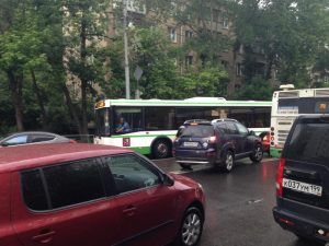 Около 220 автобусов перевезли москвичей вместо поездов на «серой» ветке