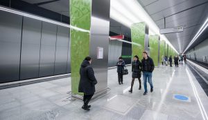 Платформы столичного метро украсили информационными плакатами. Фото: официальный сайт мэра Москвы