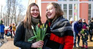  Горожане получат луковицы алых тюльпанов в Аптекарском огороде. Фото: официальный сайт мэра Москвы
