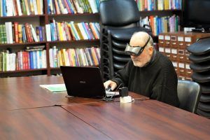Книжную выставку откроют в Государственной библиотеке для слепых. Фото: Денис Кондратьев