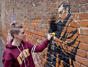 Депутат Мосгордумы Мария Киселёва: Уличное искусство может решать социальные задачи. Фото: Антон Гердо, «Вечерняя Москва»