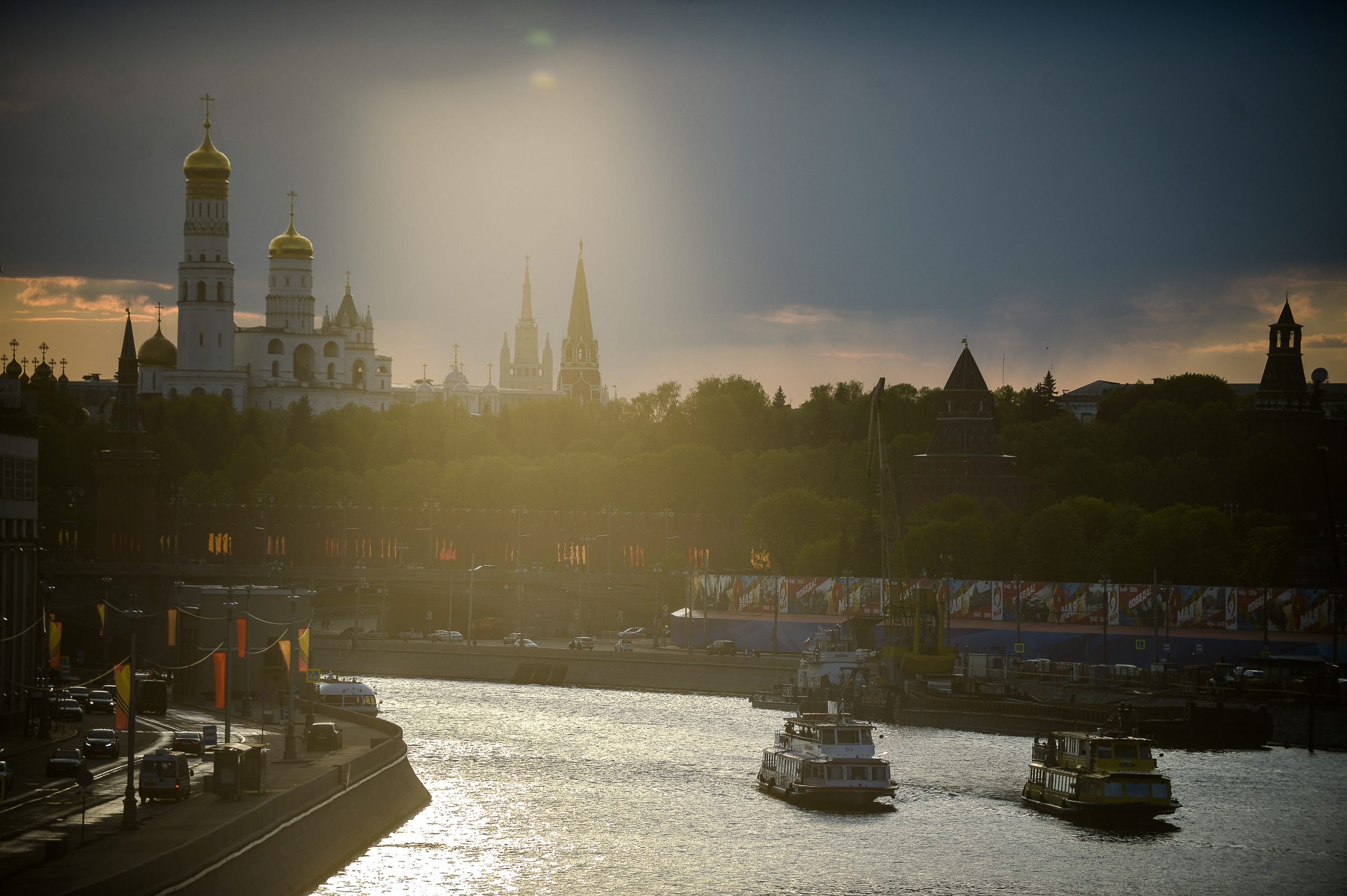 солнце в москве сегодня