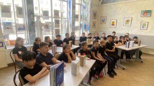 Ученики школы №1297 посетили библиотеку Грибоедова. Фото: социальные сети учреждения
