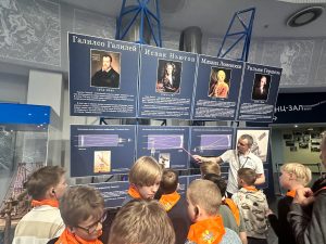 Ученики школы №2107 посетили экскурсию в Московском Планетарии. Фото: страница учреждения в социальных сетях