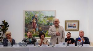 Артисты и сотрудники ЦАТРА получили общественные награды. Фото: Telegram-канал Дмитрия Башарова
