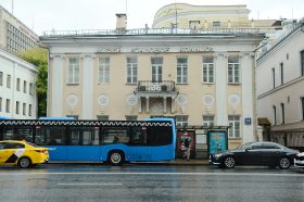 Дорожное движение временно ограничат на Садовом кольце. Фото: Анна Быкова, «Вечерняя Москва»