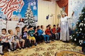 Дошкольники учреждения №2107 попрощались с новогодней сказкой. Фото: официальная страница школы №2107 в социальных сетях