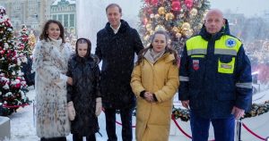 Школьница из Ульяновска посетила НИИ скорой помощи имени Николая Склифосовского. Фото: Telegram-канал НИИ имени Николая Склифосовского