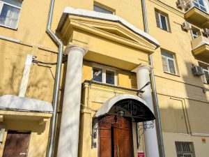 Замену лифтового оборудования произвели в доме Мещанского района. Фото: пресс-служба ФКР Москвы