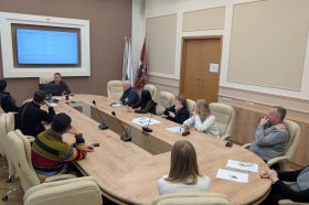 Два важных совещания организовал глава управы Мещанского управа. Фото: Telegram-канал Дмитрия Башарова